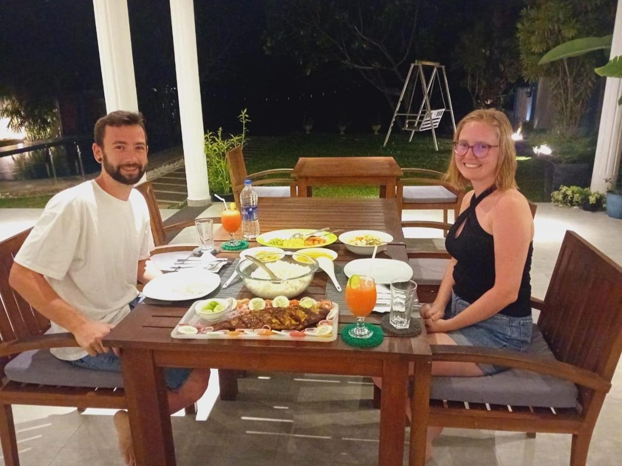 אלותגאמה Villa Riverside מראה חיצוני תמונה